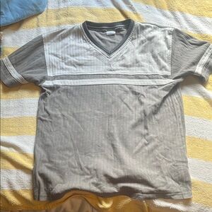 Men's Gray V-Neck Shirt